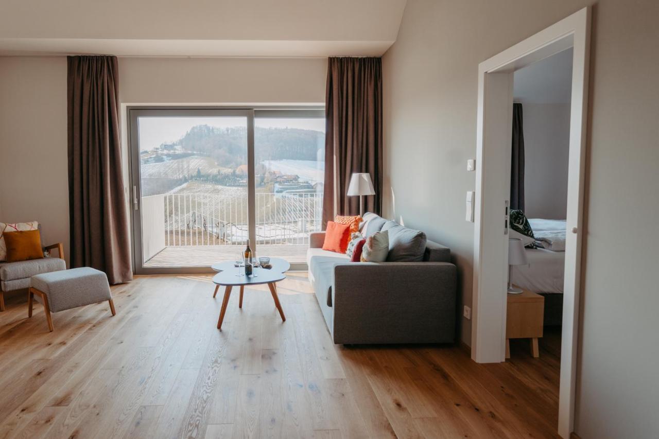 An Der Lage Apartment Spielfeld Exterior photo